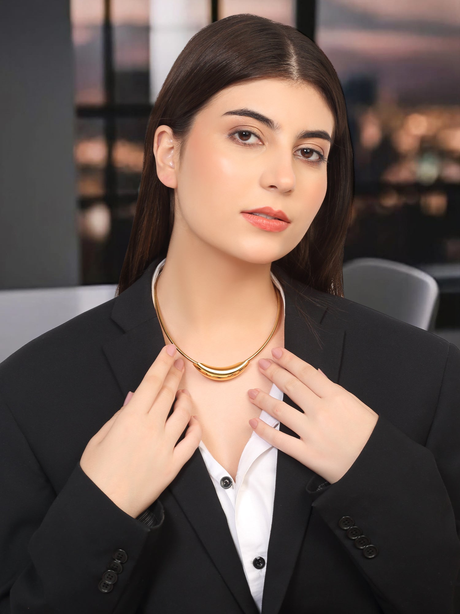 18k Gold Plated Curve Tube Pendant Necklace (Available in Gold)