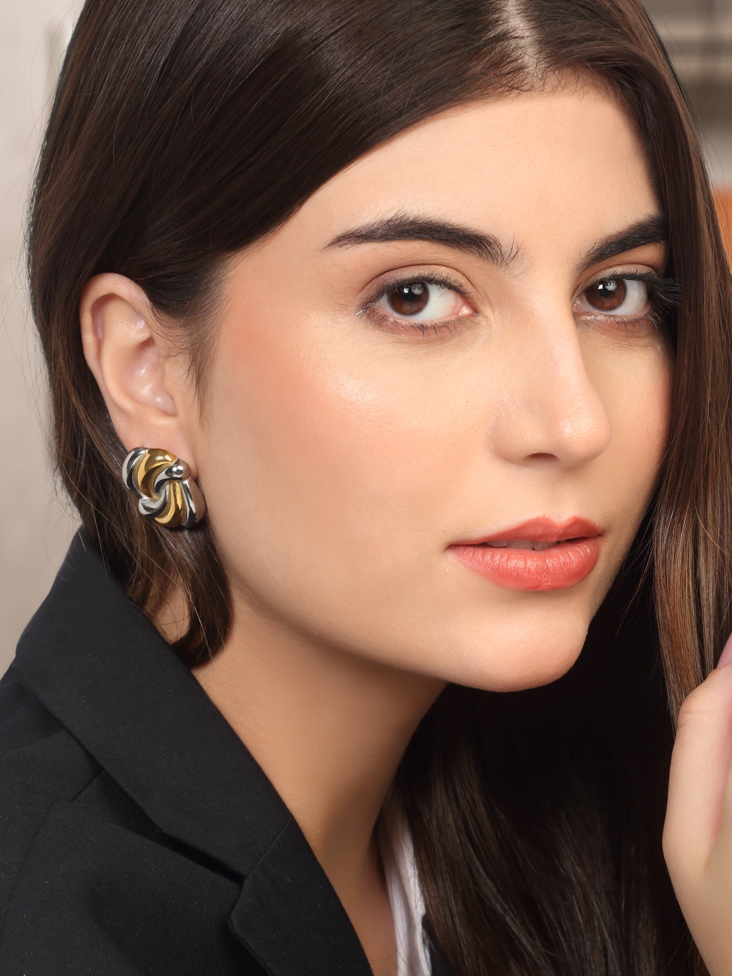 Two-Toned Wave Pattern Earrings