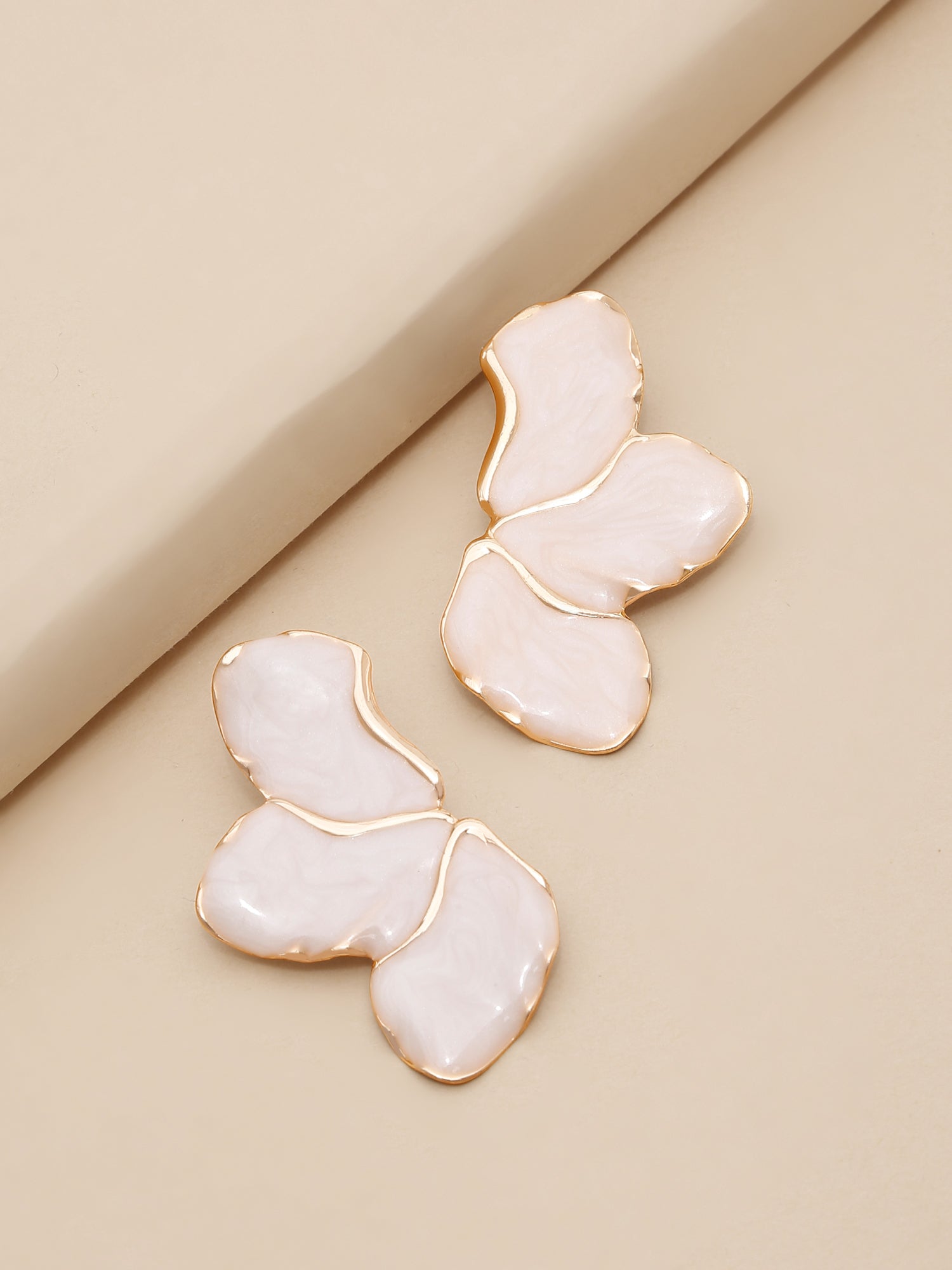 18k Gold Plated Enamel White Floral Stud Earrings