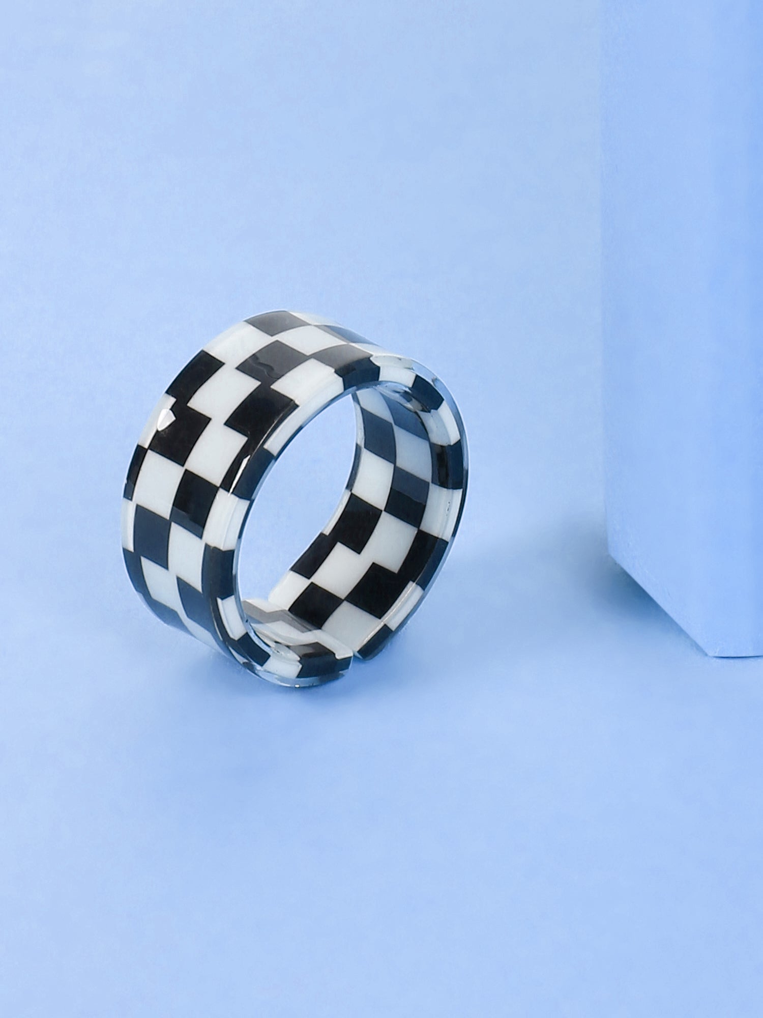 Big Checkered Round Black & White Ring