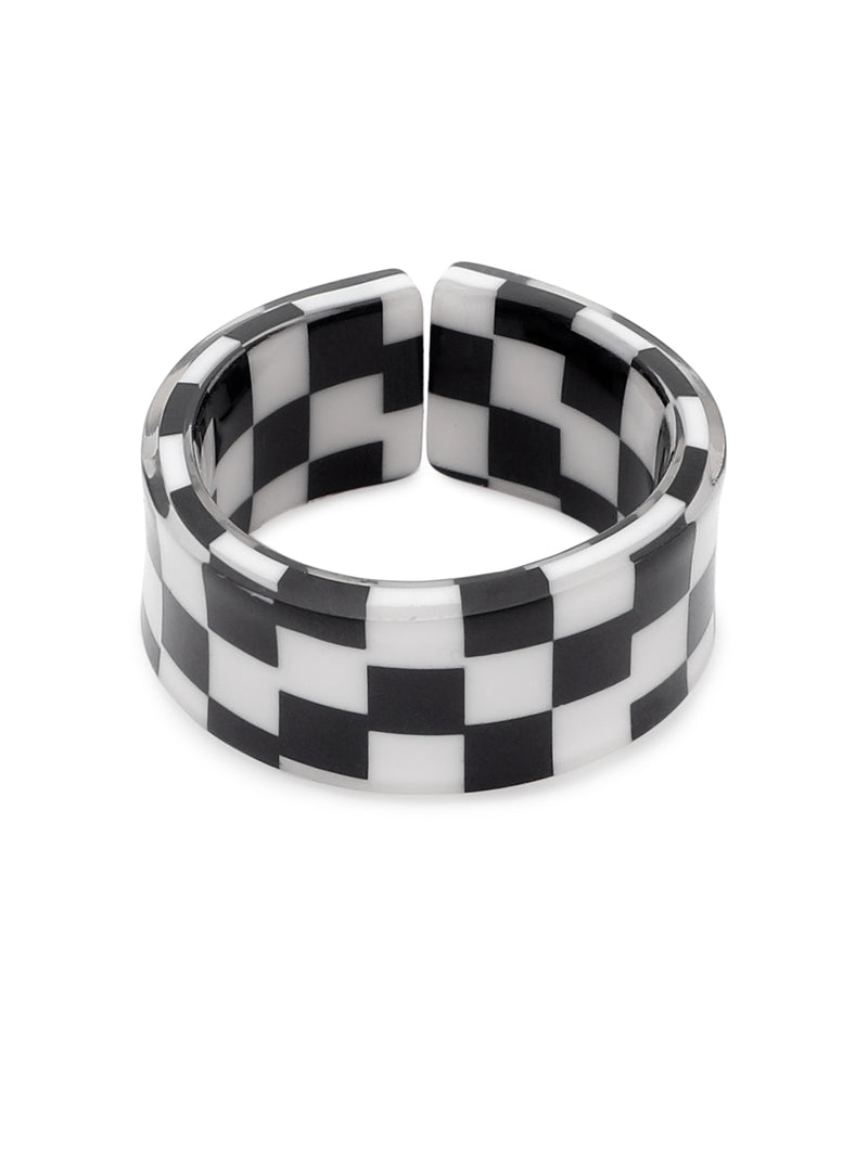 Big Checkered Round Black & White Ring