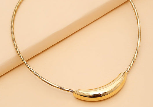 18k Gold Plated Curve Tube Pendant Necklace (Available in Gold)