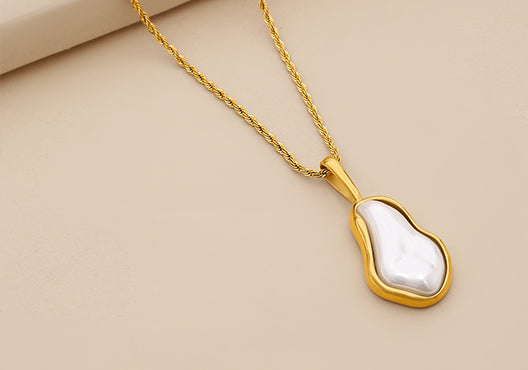 18k Gold Plated Pearl Geometric Pendant Necklace